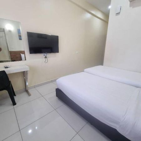 Avatel Jelutong Hotel Gelugor Exterior photo